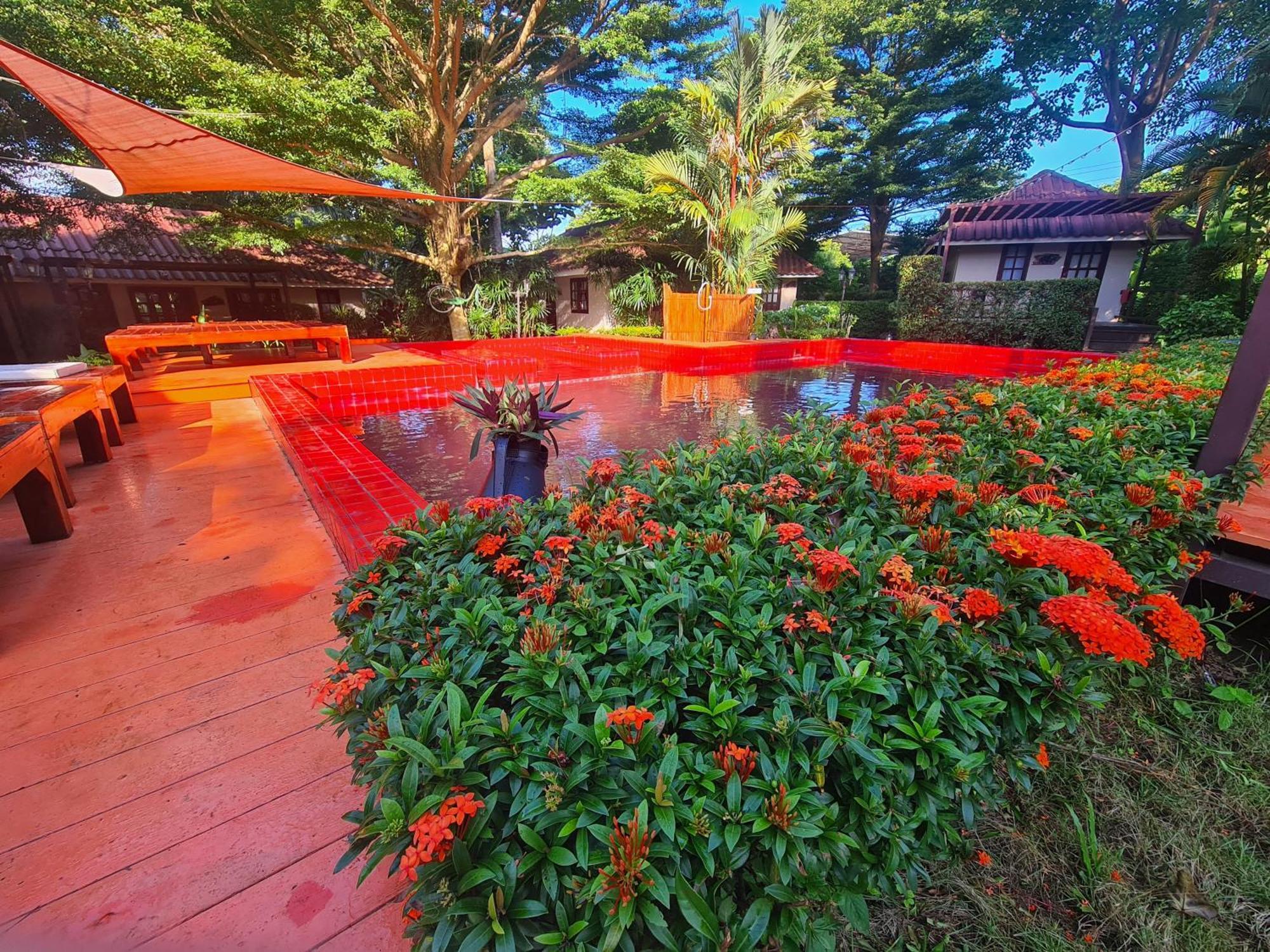 Red Moon Hideaway Hotel Koh Chang Bagian luar foto
