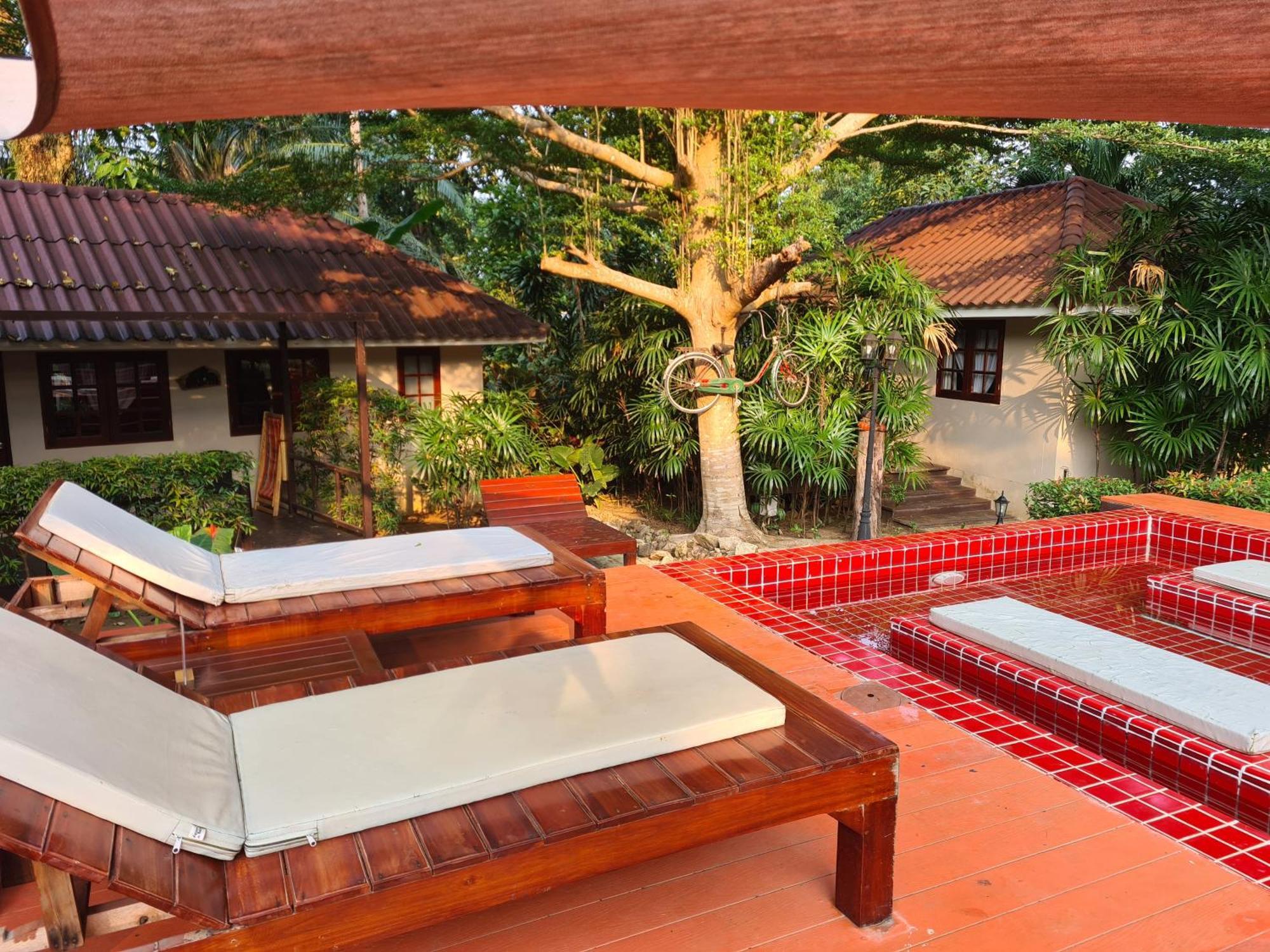 Red Moon Hideaway Hotel Koh Chang Bagian luar foto